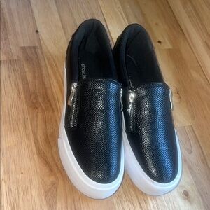 Shoe Dazzle Black Slip-On Sneakers